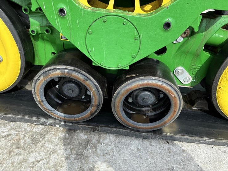 2024-john-deere-8rx-410-image-52