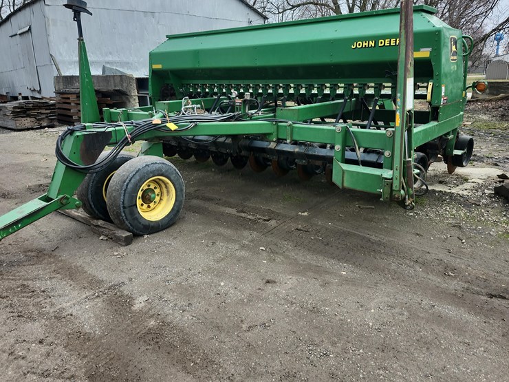 john-deere-1560-image-1