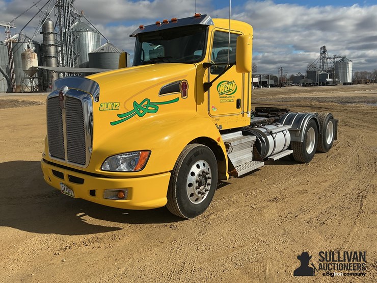 2012-kenworth-t660-image-1