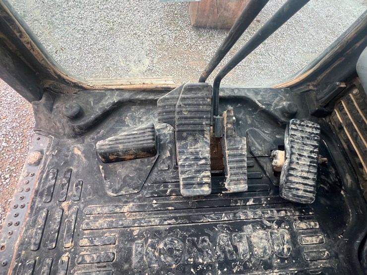 2011-komatsu-pc130-8-image-31