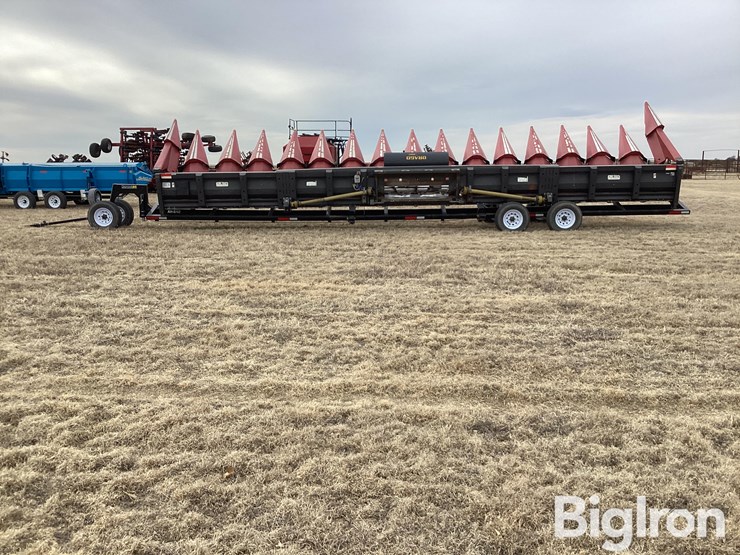 2010-drago-n16tr-16r30-corn-head-w/harvest-ag-42’-header-trailer-image-6
