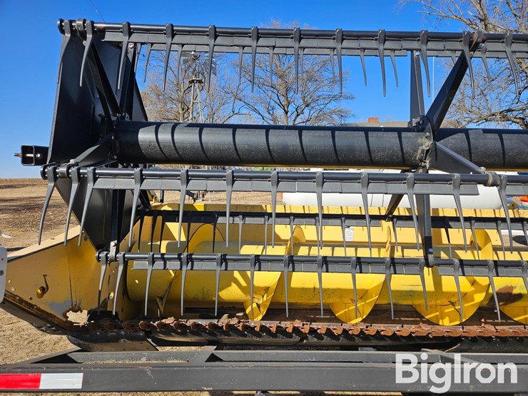 2009-new-holland-74c-image-12