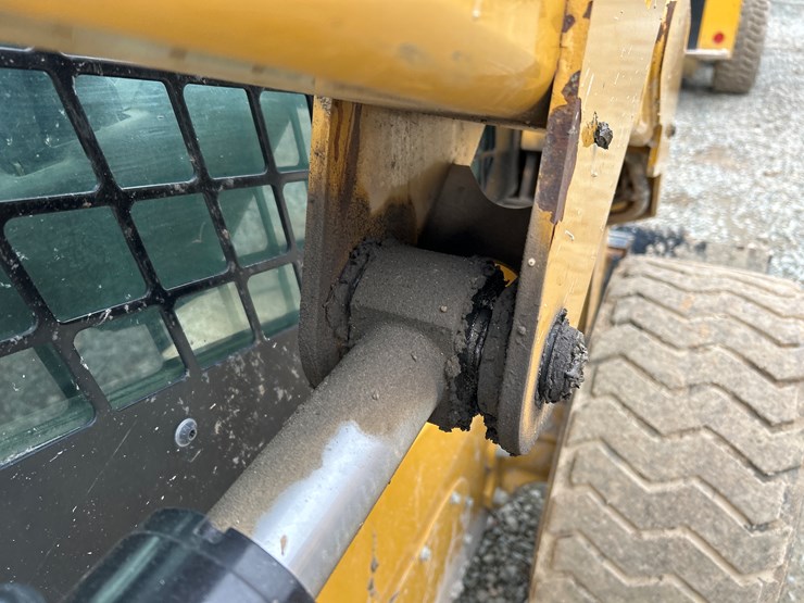 caterpillar-246d3-image-25