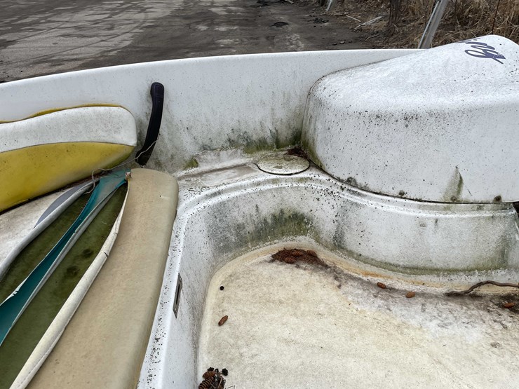 #1439-•-1998-fling-boat-with-trailer-(no-title)-(of)-image-50