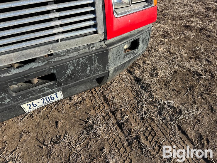 1997-freightliner-fld120-image-13