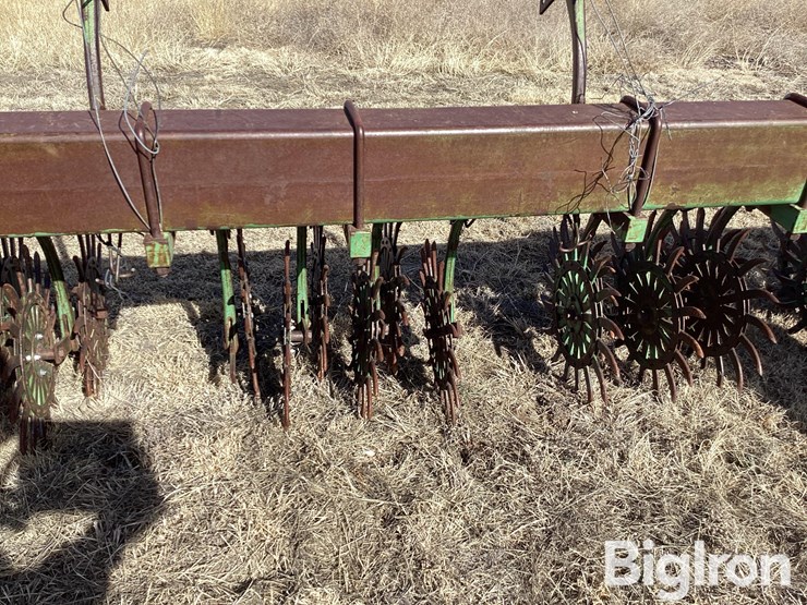 john-deere-30-image-11