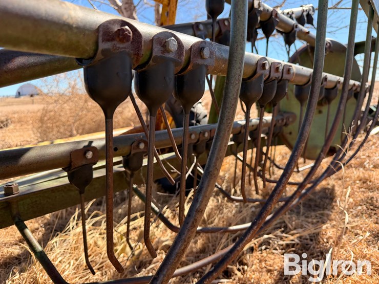 john-deere-640-image-11