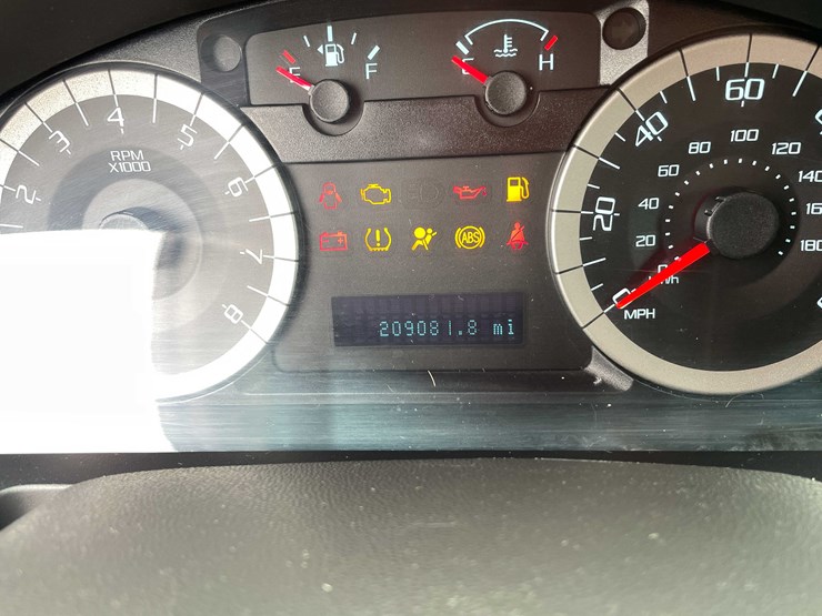 2011-ford-escape-image-44