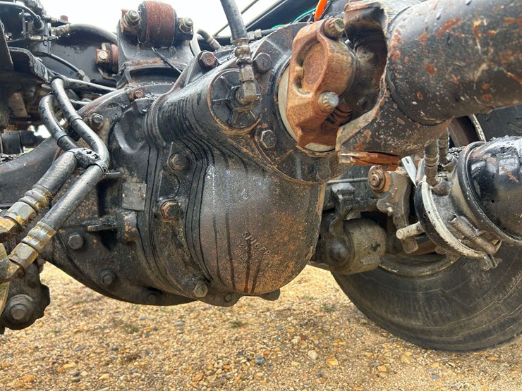 2001-peterbilt-330-image-35