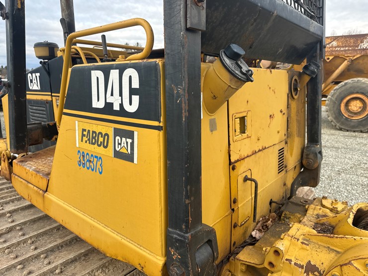 caterpillar-d4c-image-26