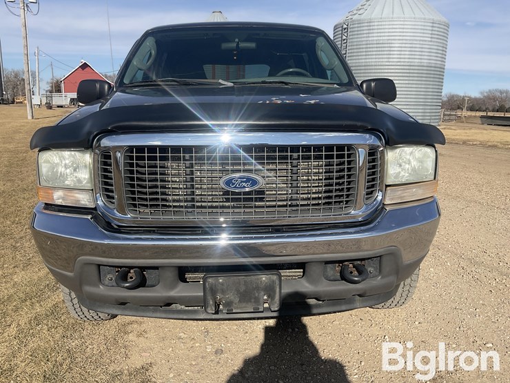 2004-ford-excursion-image-2