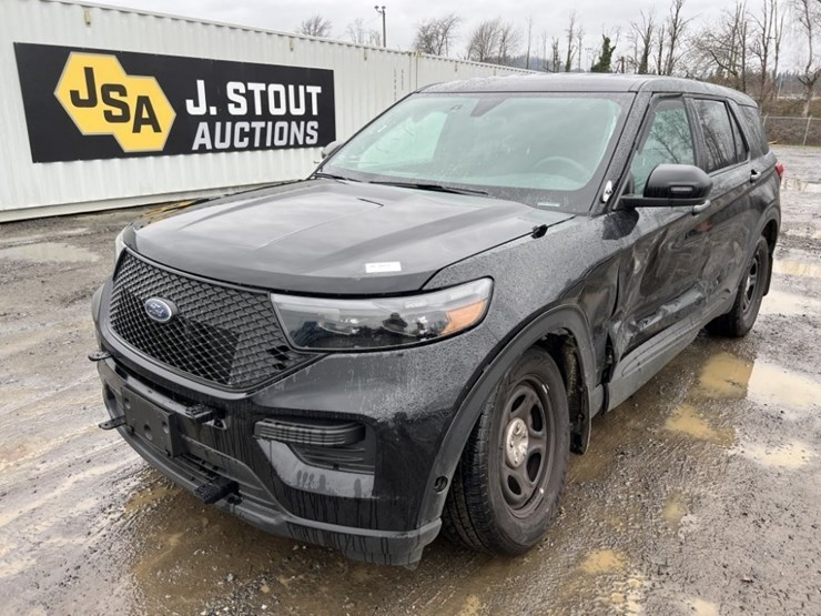 2023-ford-explorer-image-1