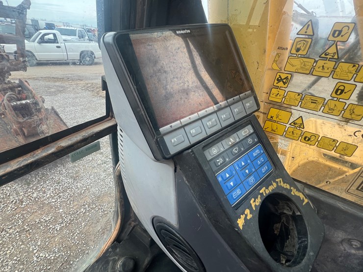 2011-komatsu-pc130-8-image-32