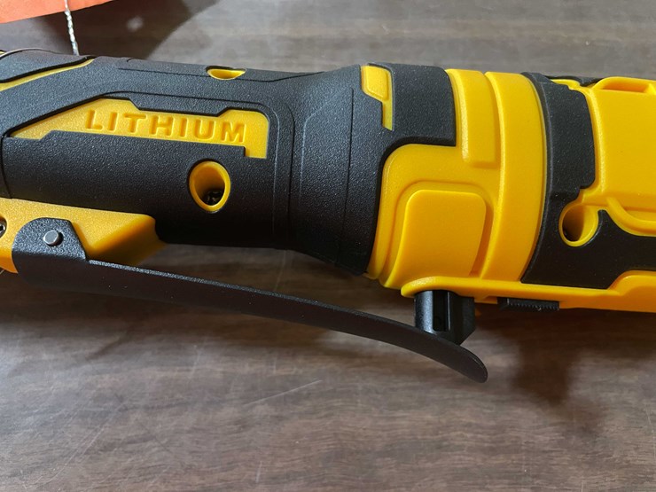 #2291-•-dewalt-style-cordless-ratchet-wrench-with-case-(pr11)-image-4