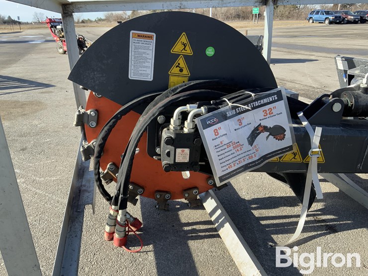 2025-massey-ferguson-730-image-17