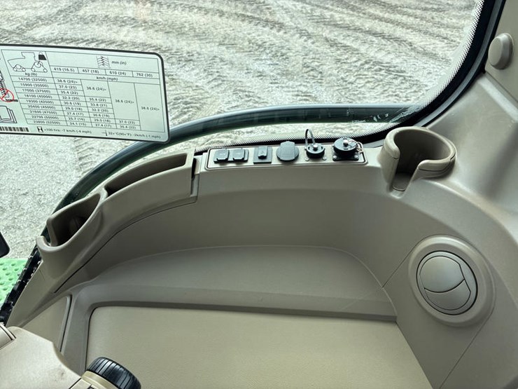 2024-john-deere-8rx-410-image-94