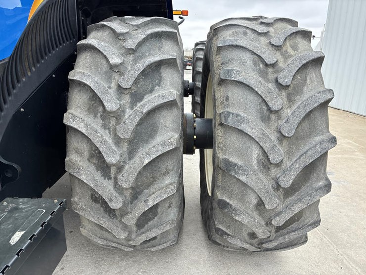 2013-new-holland-t9.505-image-40