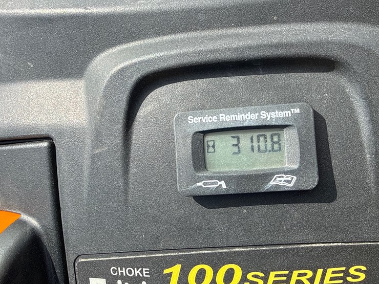 john-deere-d120-image-14