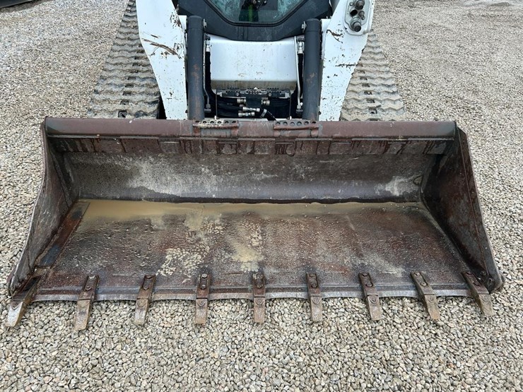 2022-bobcat-t870-image-9