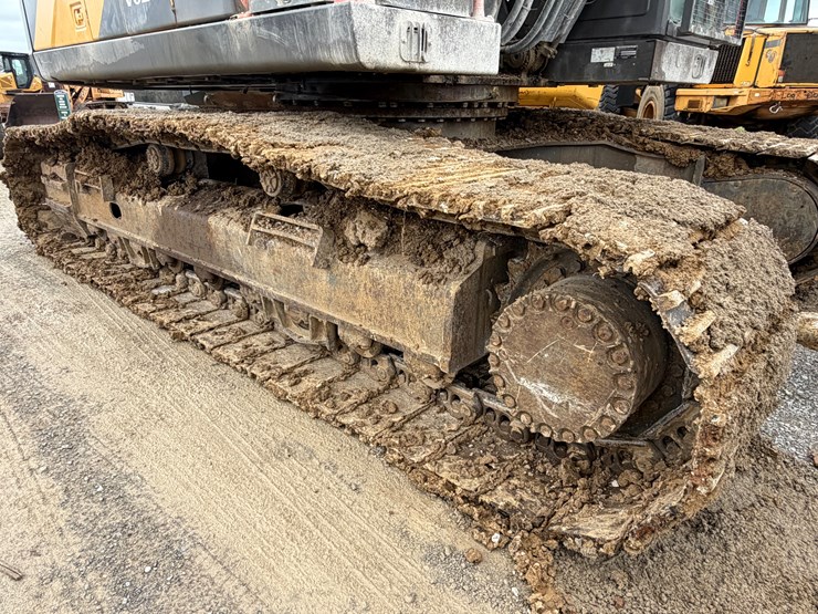 volvo-ec300el-image-12