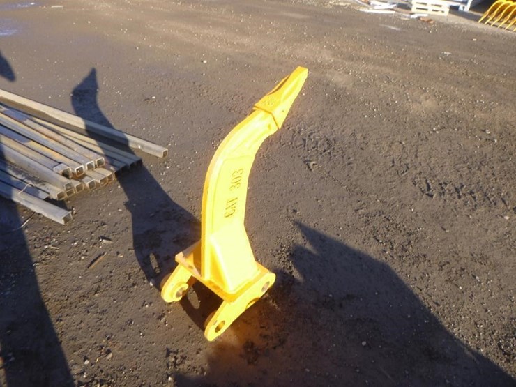 caterpillar-303-image-3