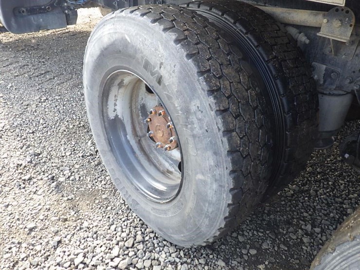 2019-freightliner-m2-15'-t/a-dump-truck-image-22