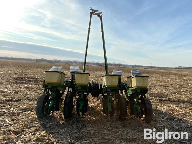 john-deere-7000-image-6