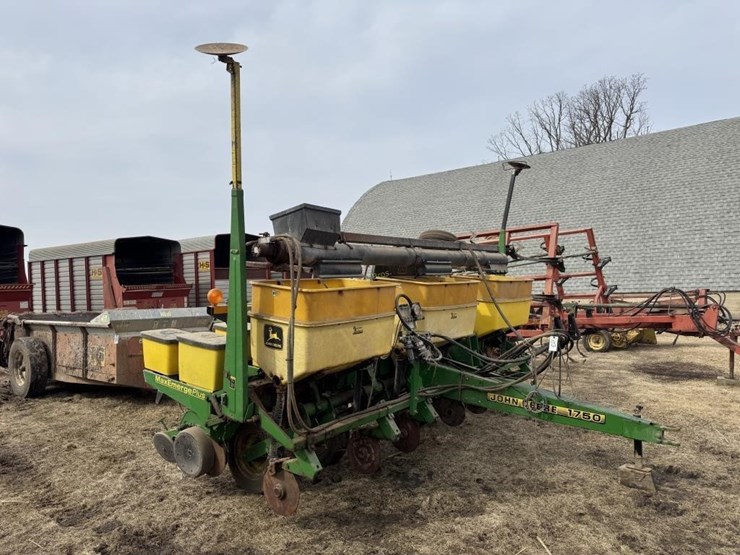 john-deere-1750-image-2