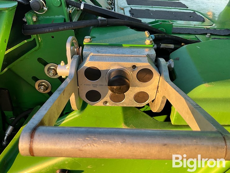 2010-john-deere-9570-sts-image-18