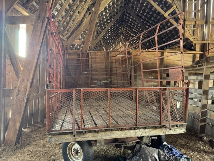 k&k-16'-bale-rack-&-gear-image-2