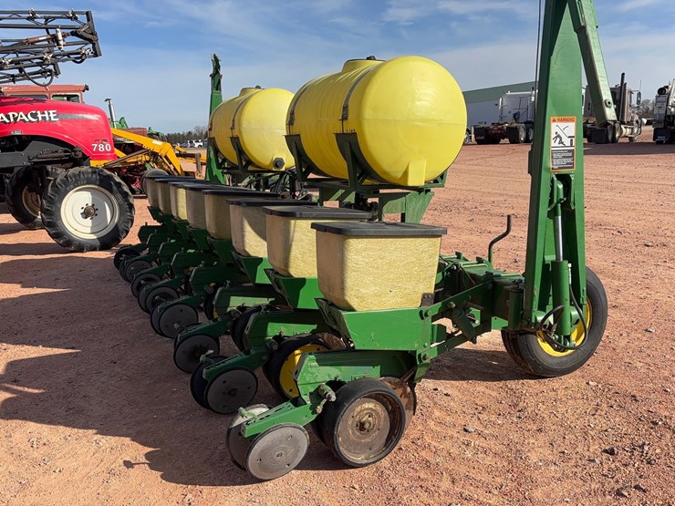 john-deere-7200-image-5