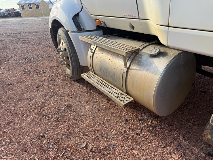 2012-international-prostar-image-16