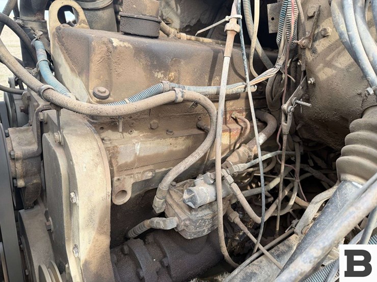 1985-international-s2300-image-16