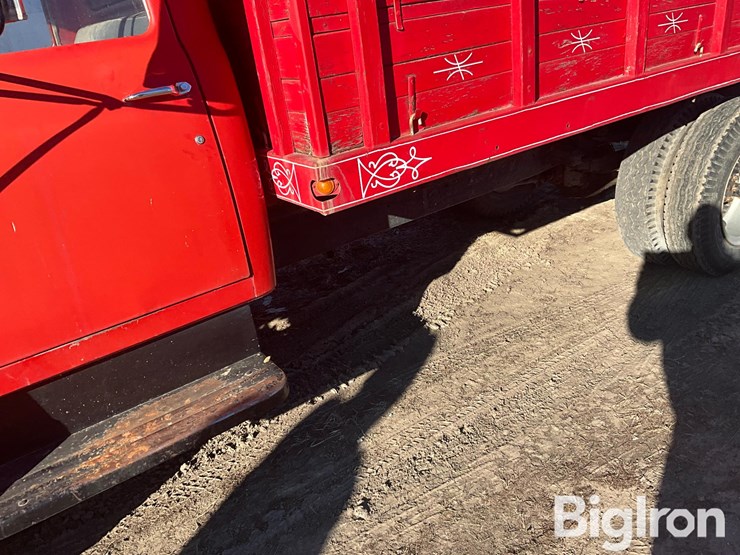 1968-international-loadstar-image-13