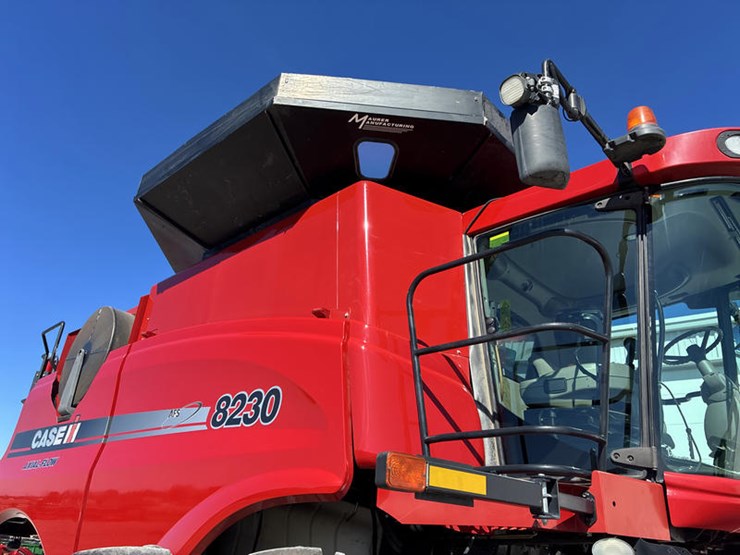 2012-case-ih-8230-image-14