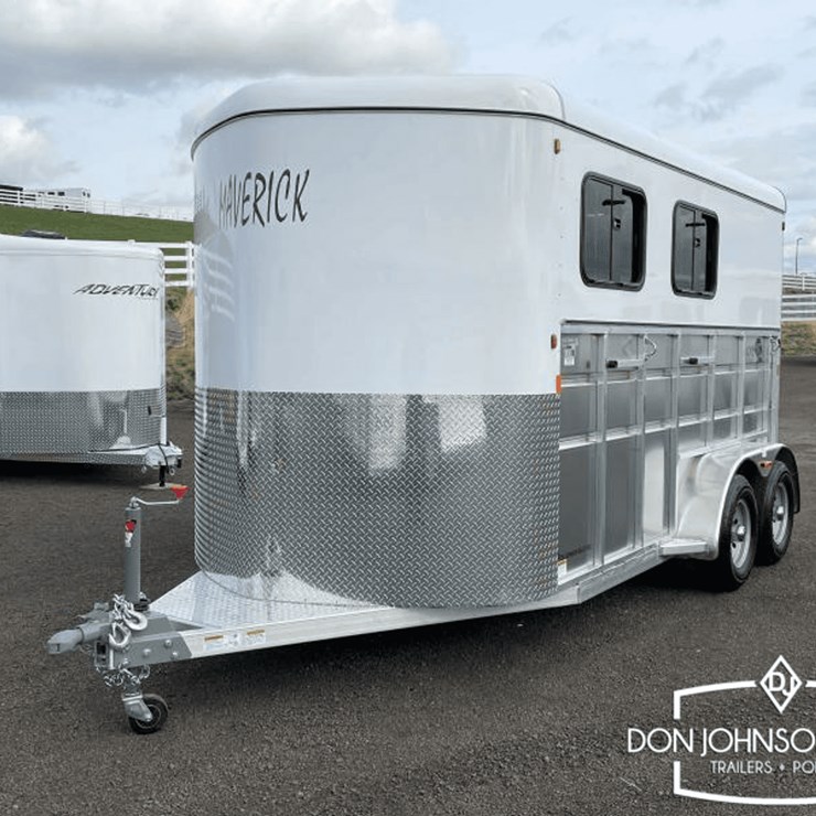 2023 C&B Mavlite 2H-7K 2-H Horse Trailer