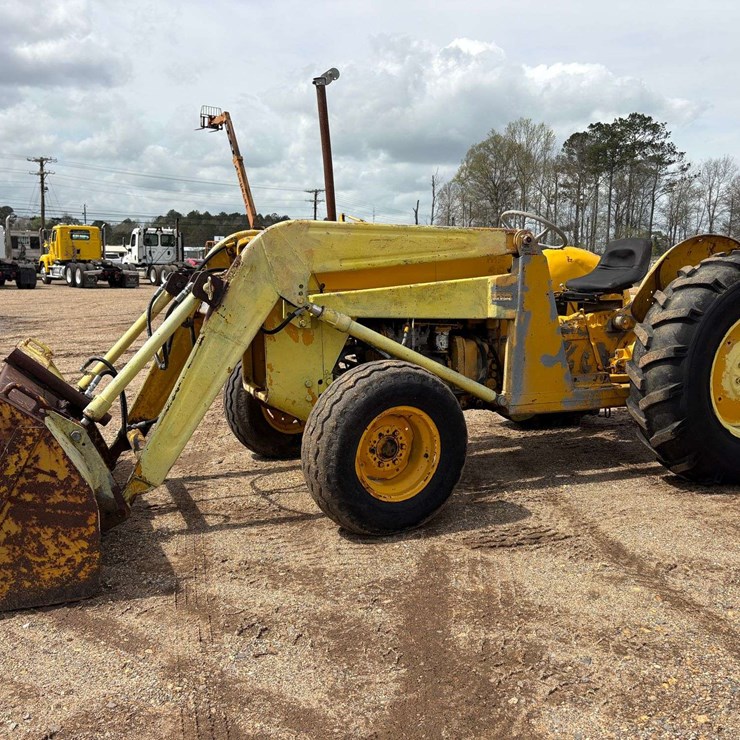 MASSEY-FERGUSON MF40