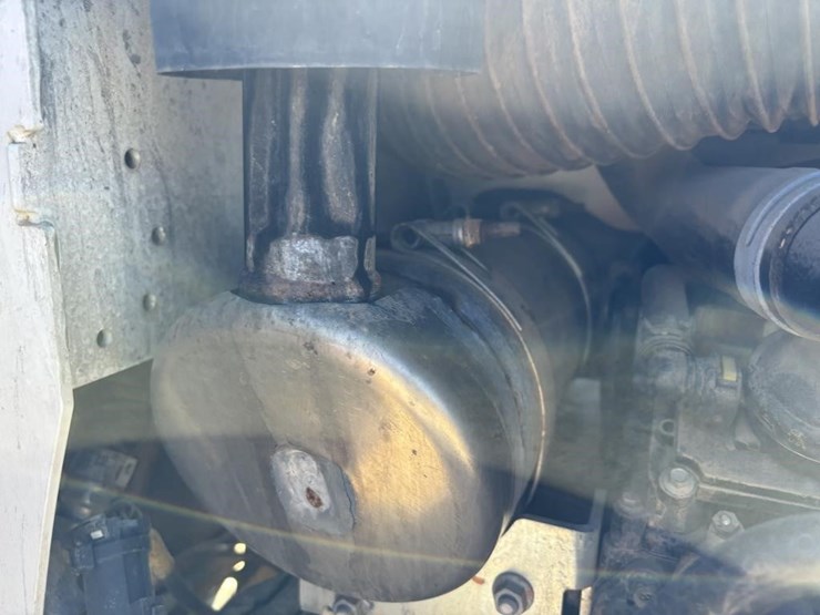 2018-bobcat-s550-image-47