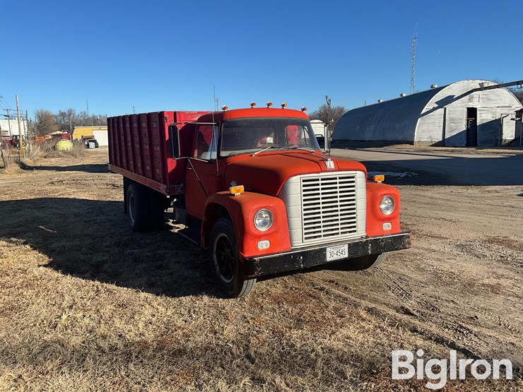 1968-international-loadstar-image-3