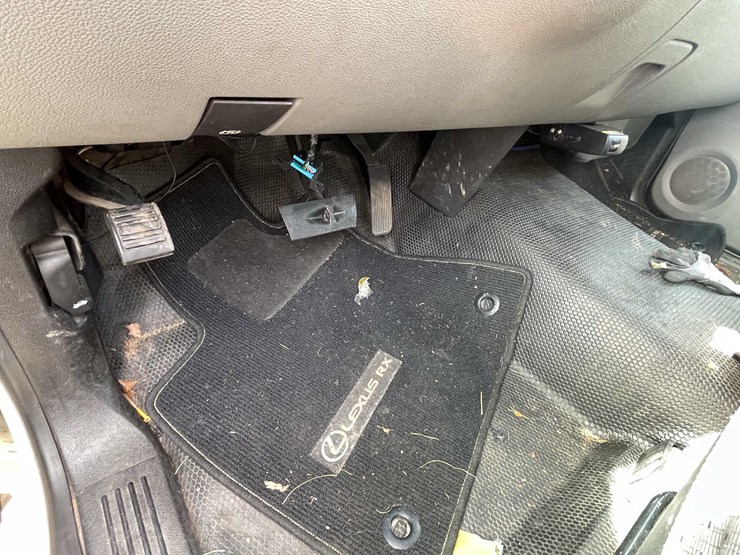 #1429-•-2008-white-chevy-silverado-(has-wi-title)-(of)-image-50