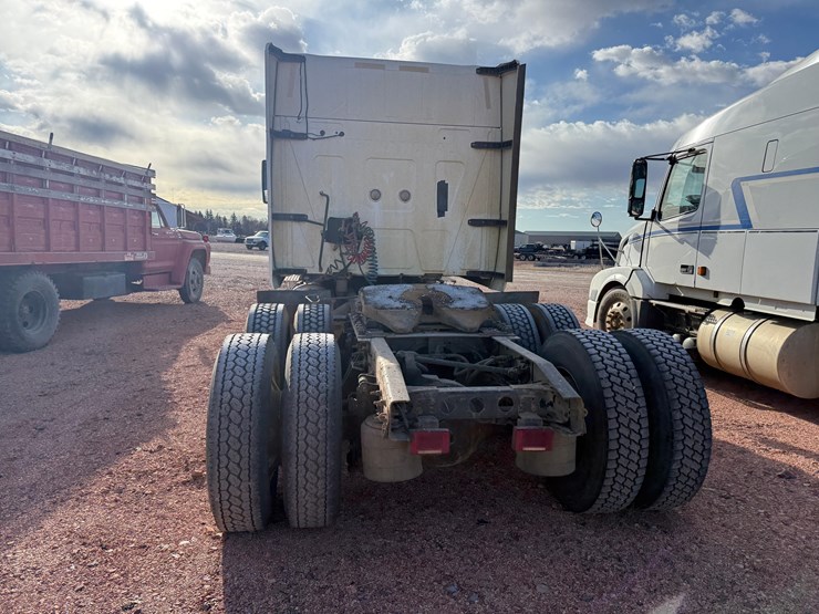 2012-international-prostar-image-6