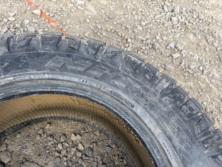 #34924-•-12.50/r20-tire-inv#-34924-image-6