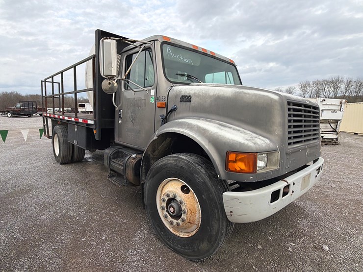 1996-international-4700-image-2