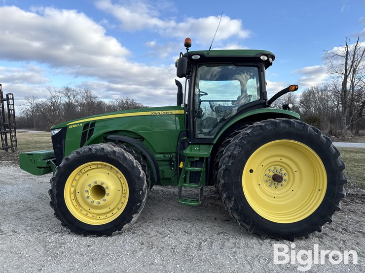2013-john-deere-8360r-image-8