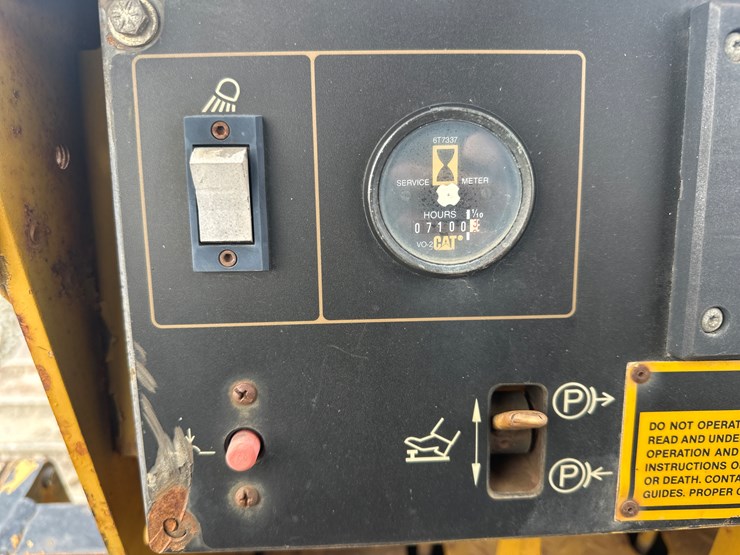 caterpillar-d4c-image-37