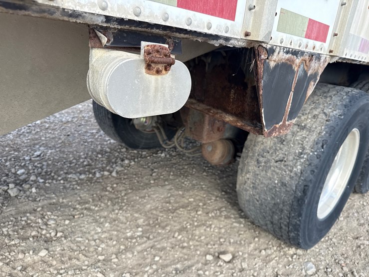 2011-merritt-42-image-32