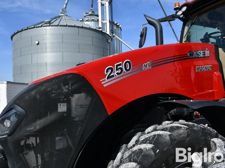 2021-case-ih-magnum-250-image-14