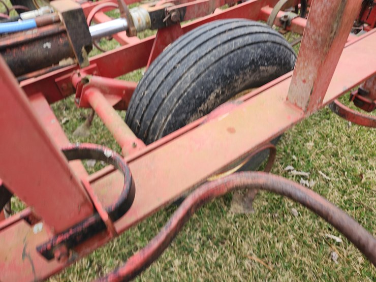 tag-#96,-18.5'-field-cultivator-image-4