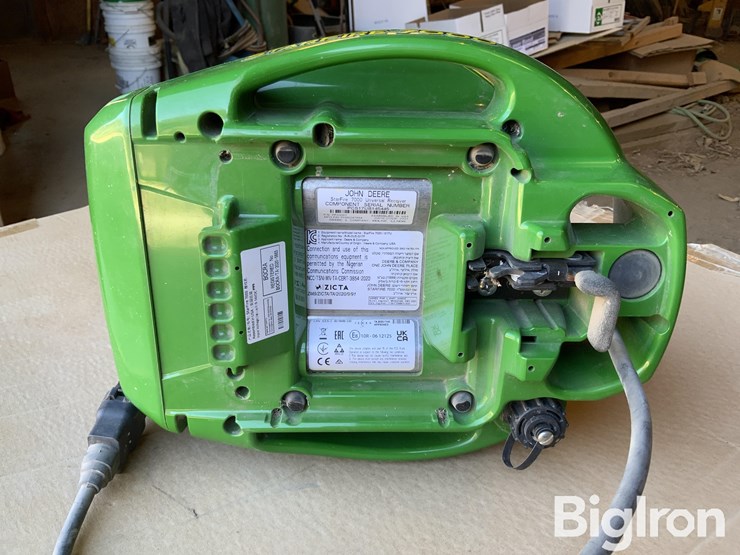 2023-john-deere-7000-image-11