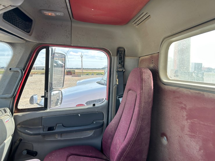 #36890-•-2006-freightliner-columbia-daycab-1fujf0cv16lv57509-inv#-36890-image-49